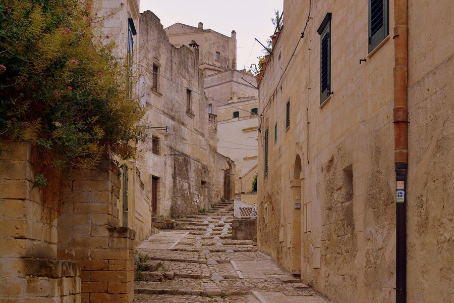 Cobblestone alley of the Sassi